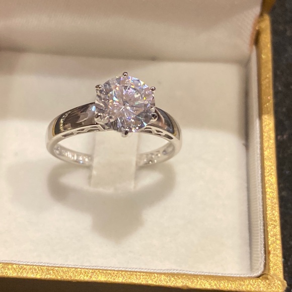 Silver CZ engagement ring - Picture 1 of 6